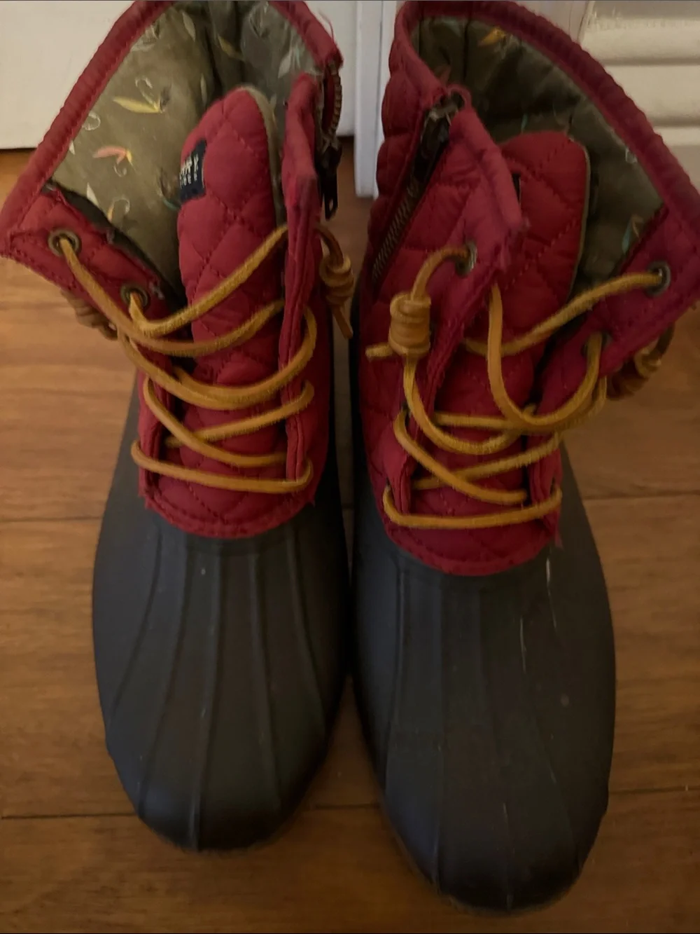 Sperry Kids Two-Tone Duck Boots in Burgundy and Black